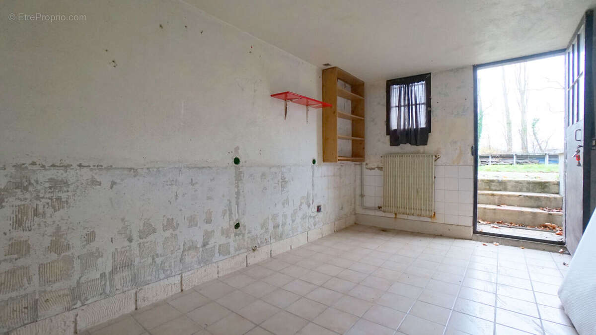 Maison à MEZY-SUR-SEINE