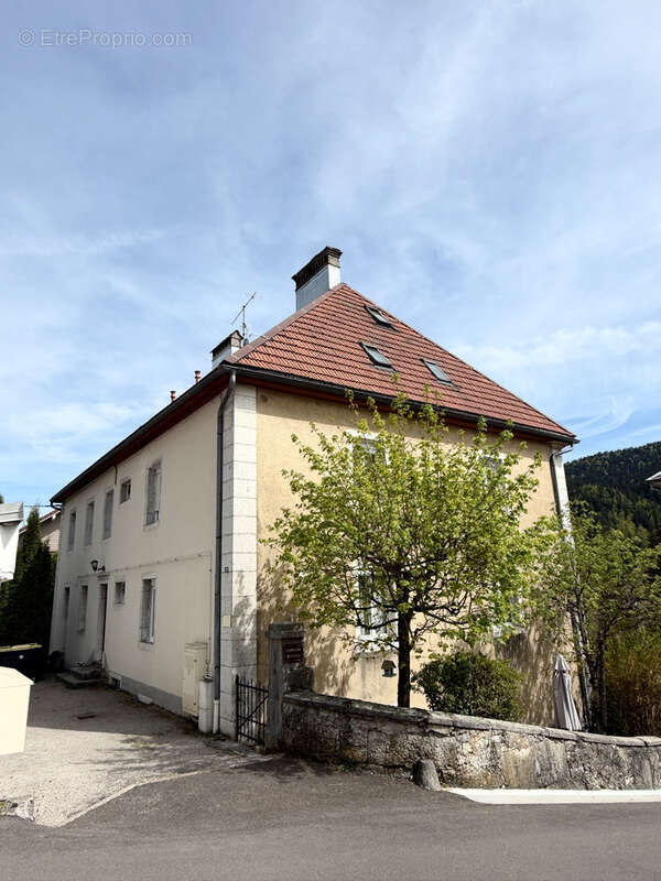 Appartement 61 m² à Villers-Le-Lac  - photo 3