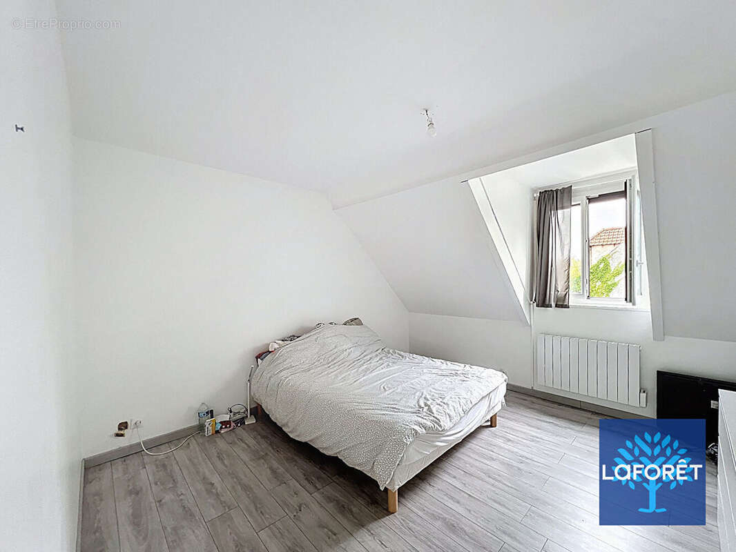 Appartement à LA FERTE-ALAIS