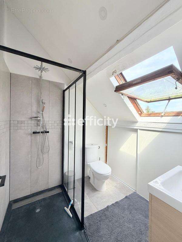 Maison 135 m² à Juziers  - photo 12