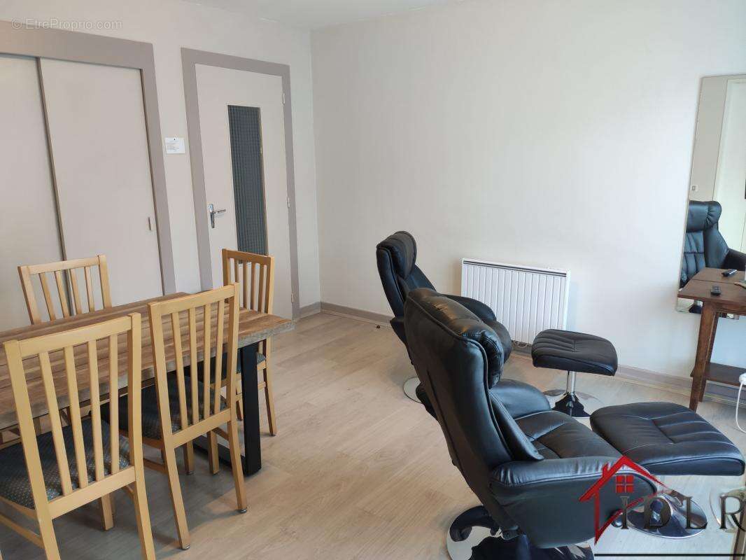 Appartement à BAINS-LES-BAINS