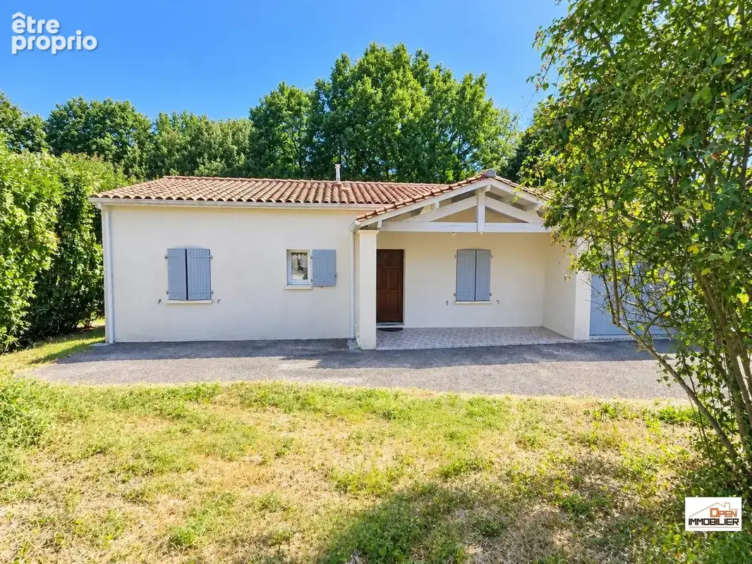 Photo Maison à Saint-Saturnin au prix de 134 000€