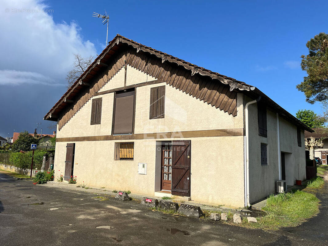Maison à ROQUEFORT