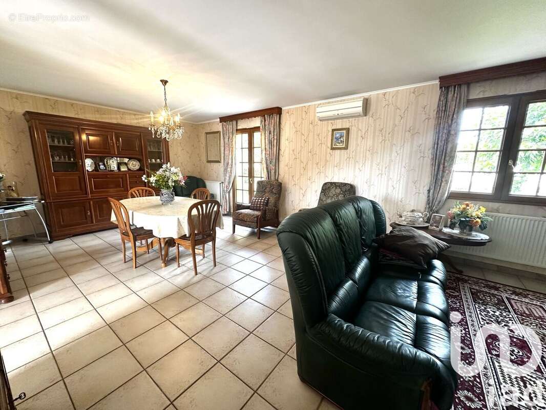 Photo 3 - Maison à ALLONNES