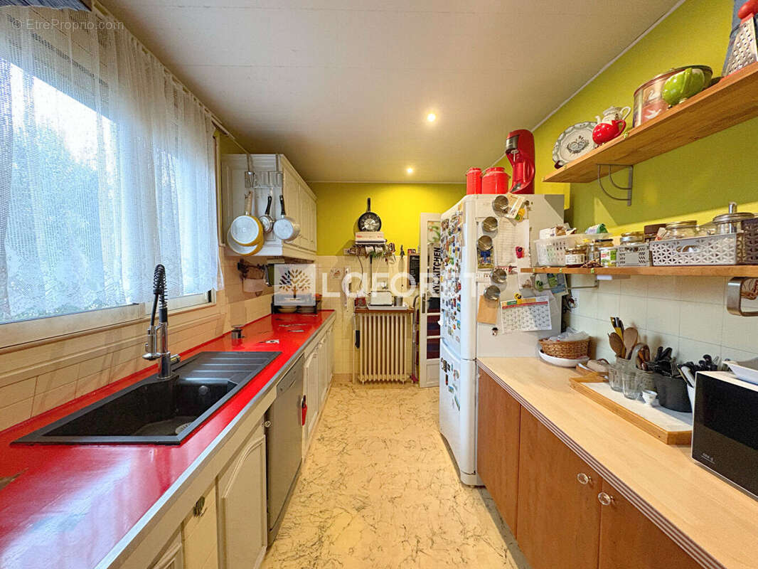 Maison familiale 6 pièces 116 m2 - à deux pas du Port aux Cerises - photo 9