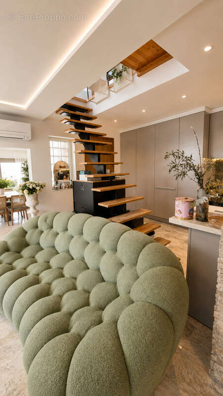 Appartement à VALLAURIS