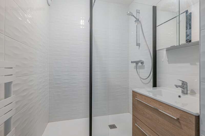 Appartement à MIRIBEL