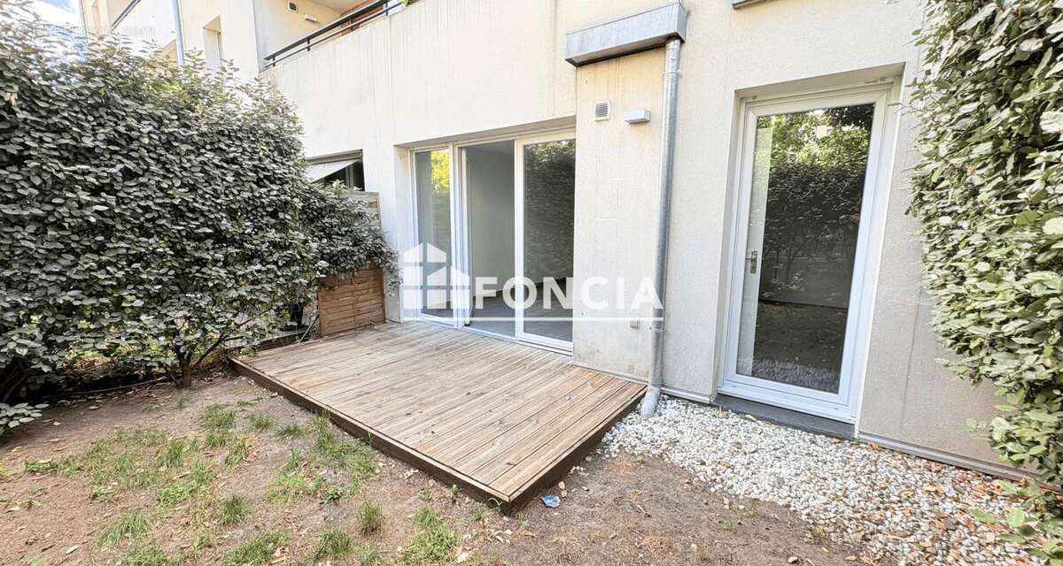 Grand t2 de 48 m2 proche de l'ormeau - photo 3