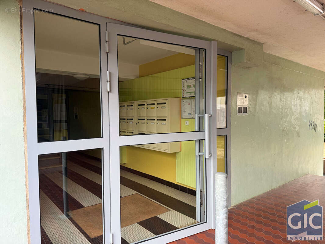 Grand f2 avec grand balcon hsc - photo 18