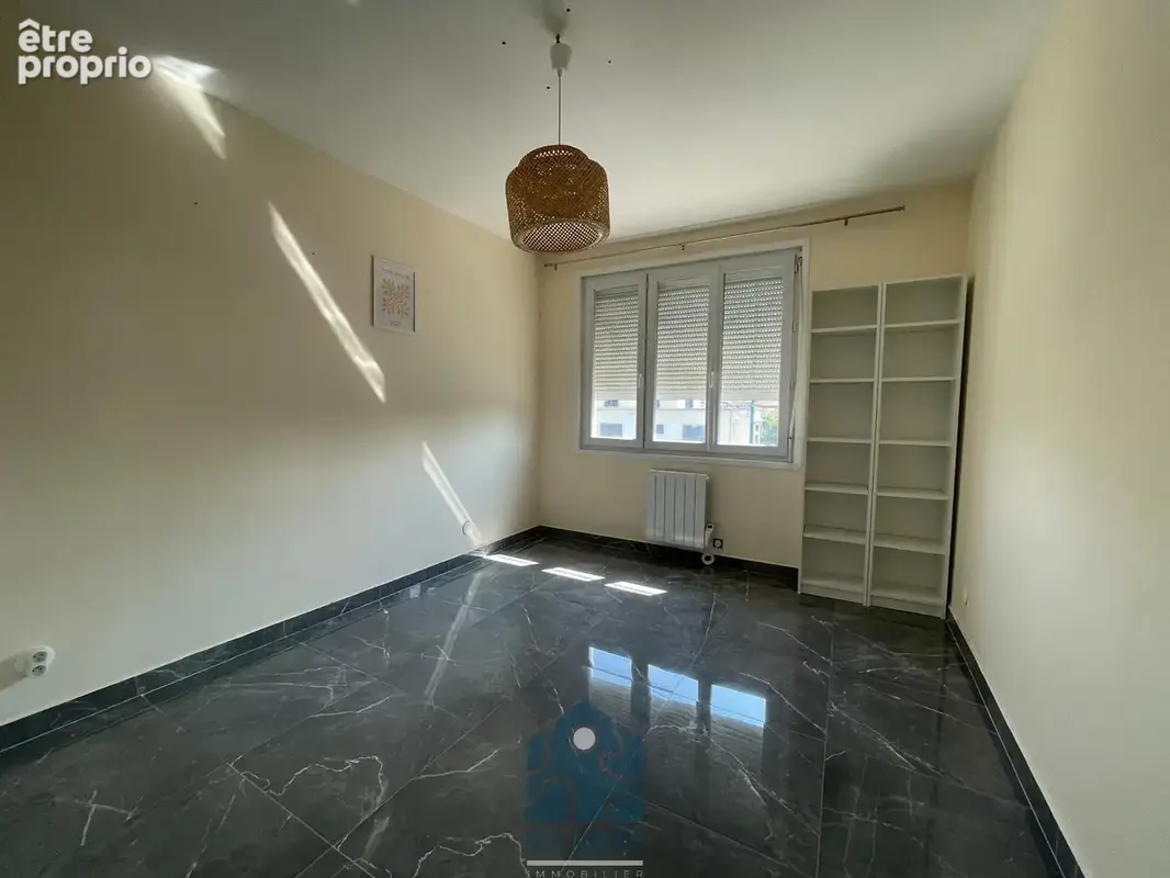 Ensemble immobilier comprenant une maison avec 2 chambres, jardin et un studio en annexe, un appartement indép - photo 12