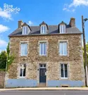 Maison à CHATEAUNEUF-DU-FAOU