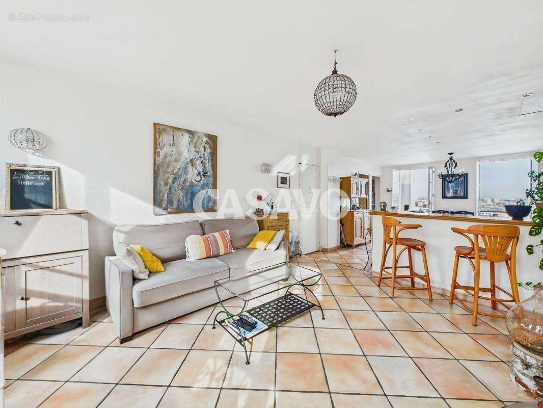 Appartement à PARIS-18E