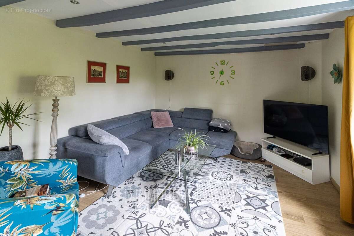 Maison à SAINT-GERVAIS-D&#039;AUVERGNE