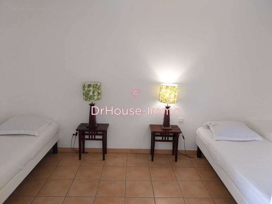 Appartement à SAINTE-LUCE