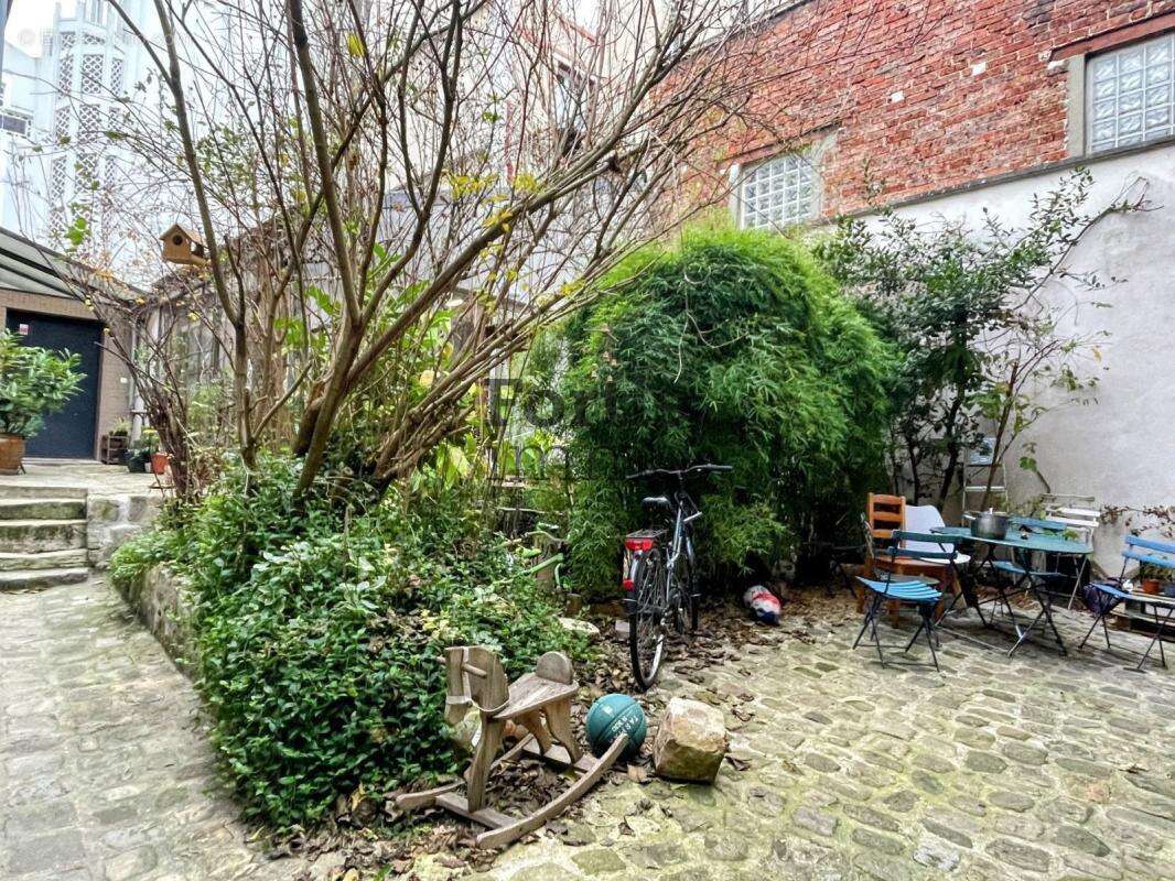 Maison à PARIS-20E