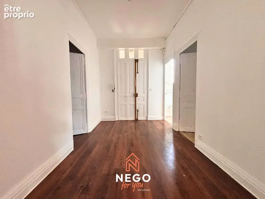 Appartement haussmannien hyper centre - photo 3