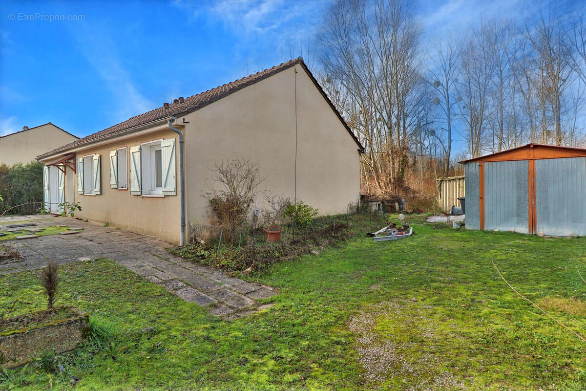 Maison à VILLACERF