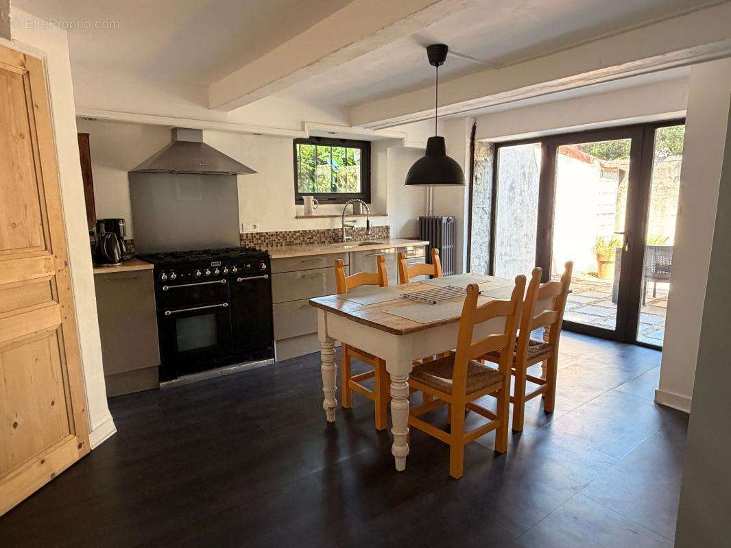 Maison à VAISON-LA-ROMAINE