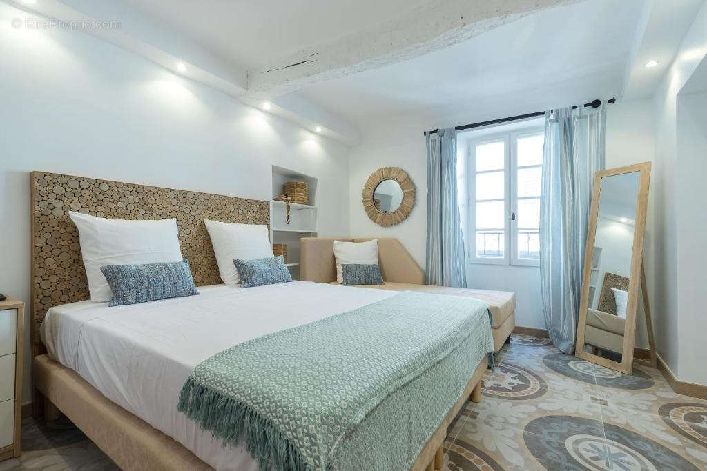 Appartement à VALBONNE