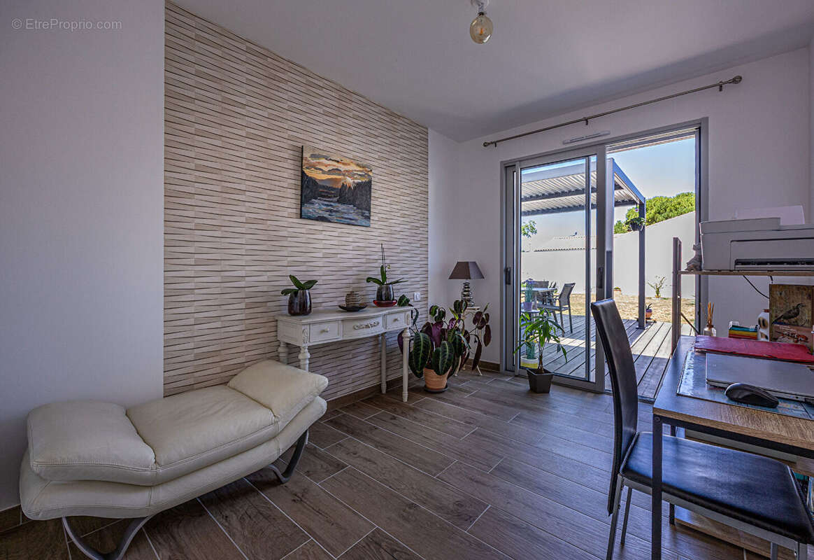 Maison à SAINTE-SOULLE