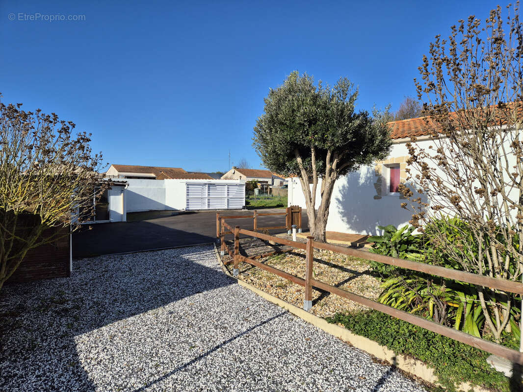 Maison à TALMONT-SAINT-HILAIRE