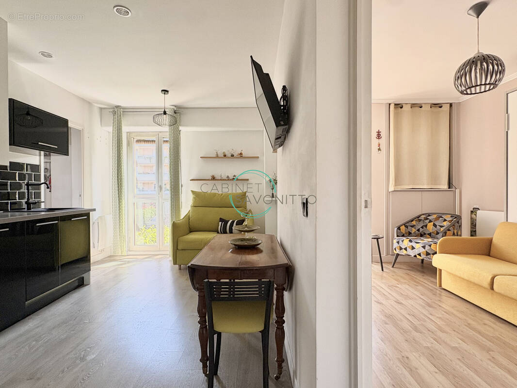 Appartement à CARRY-LE-ROUET