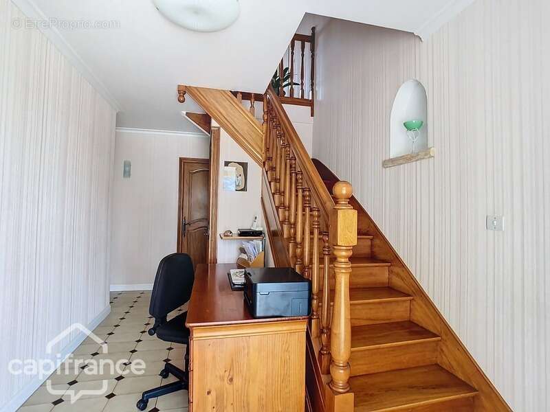 Maison à SAINT-VARENT