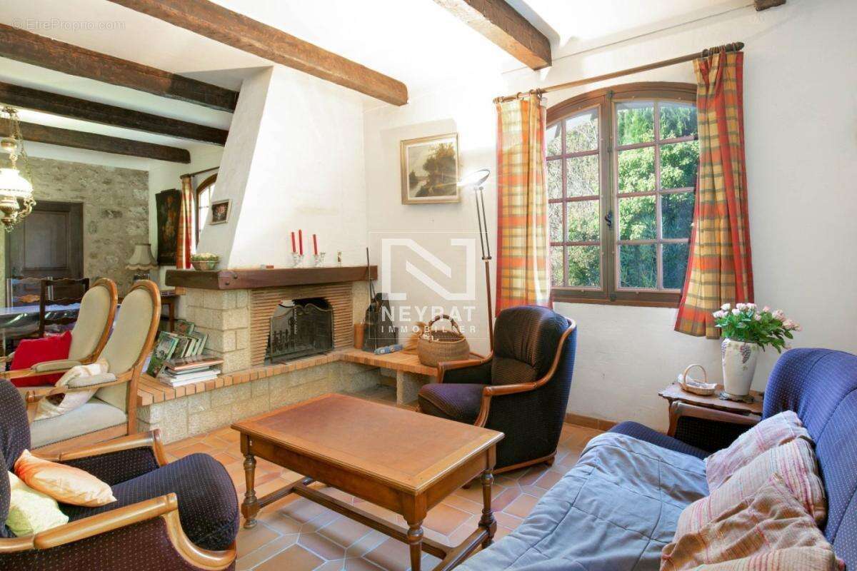 Tourrettes - basrtides - piscine - riviere - source - 17.000m² de terrain - photo 7