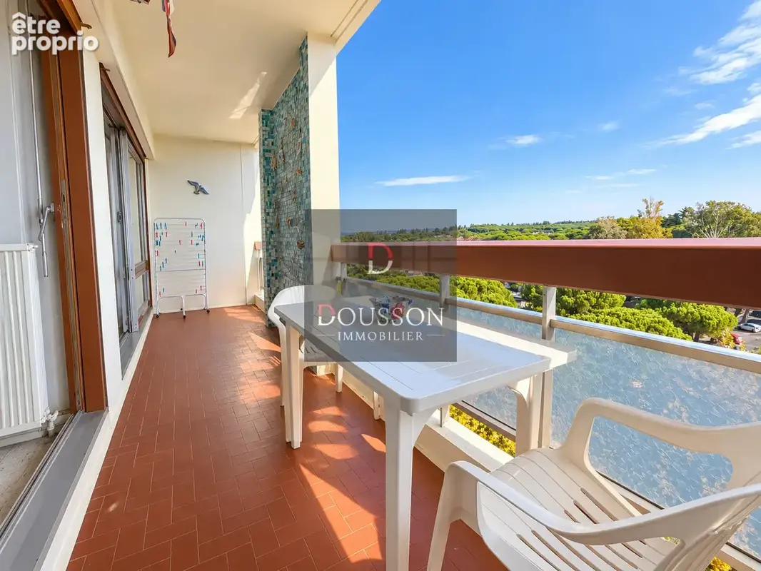 La grande-motte   appartement t2 avec terrasse, parking et cellier   210 000 € - photo 2