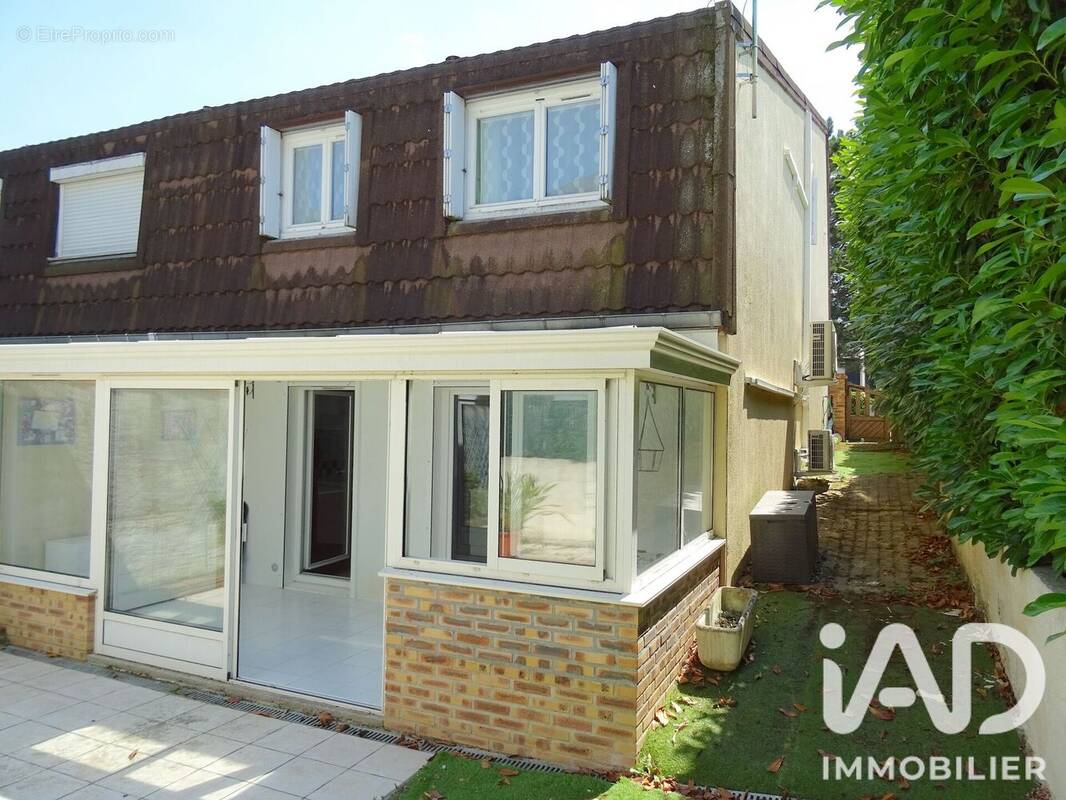 Photo 1 - Maison à BONDOUFLE