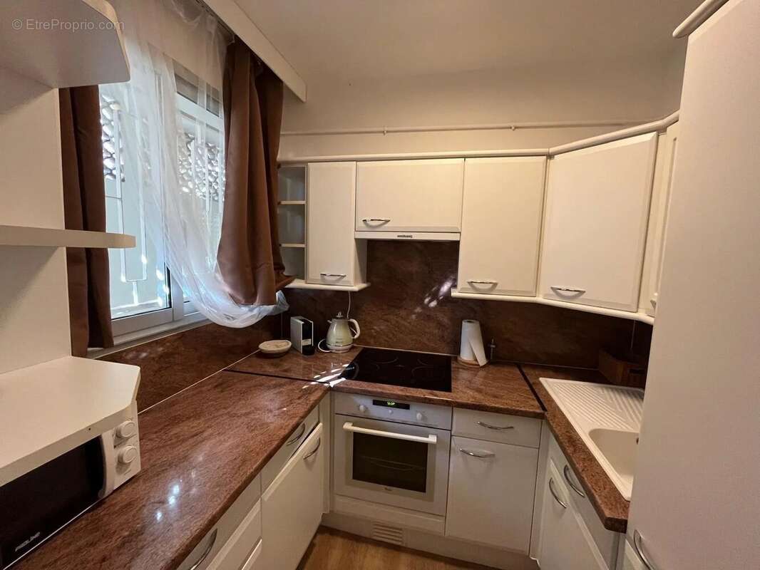 Appartement à BEAULIEU-SUR-MER