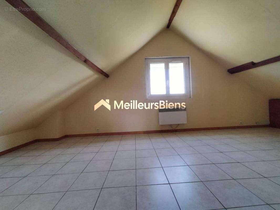 Maison à THEILLAY