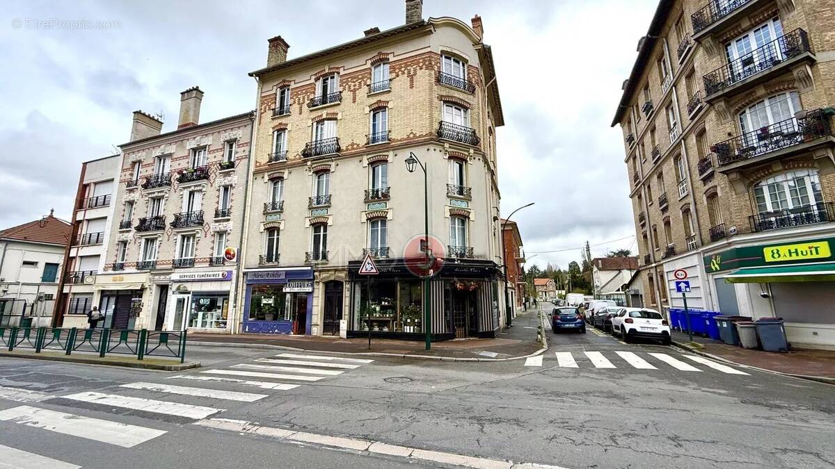 Appartement à LE RAINCY