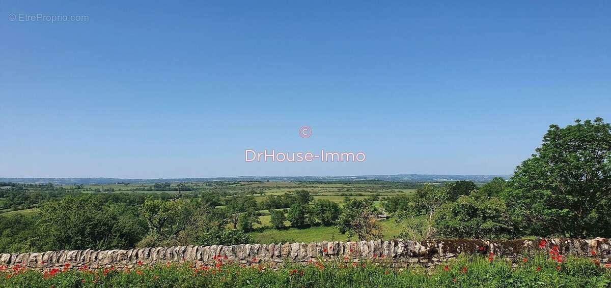 Maison à SAINTE-RADEGONDE