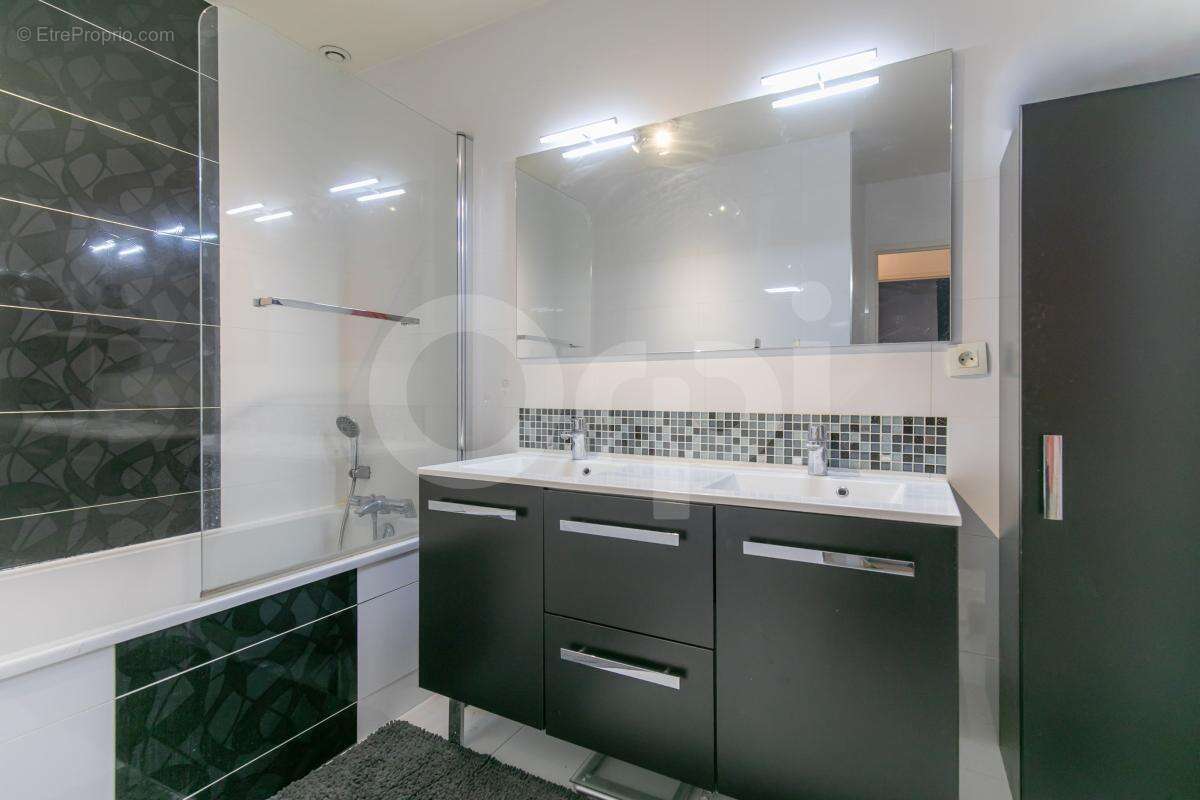 Maison à LIMEIL-BREVANNES