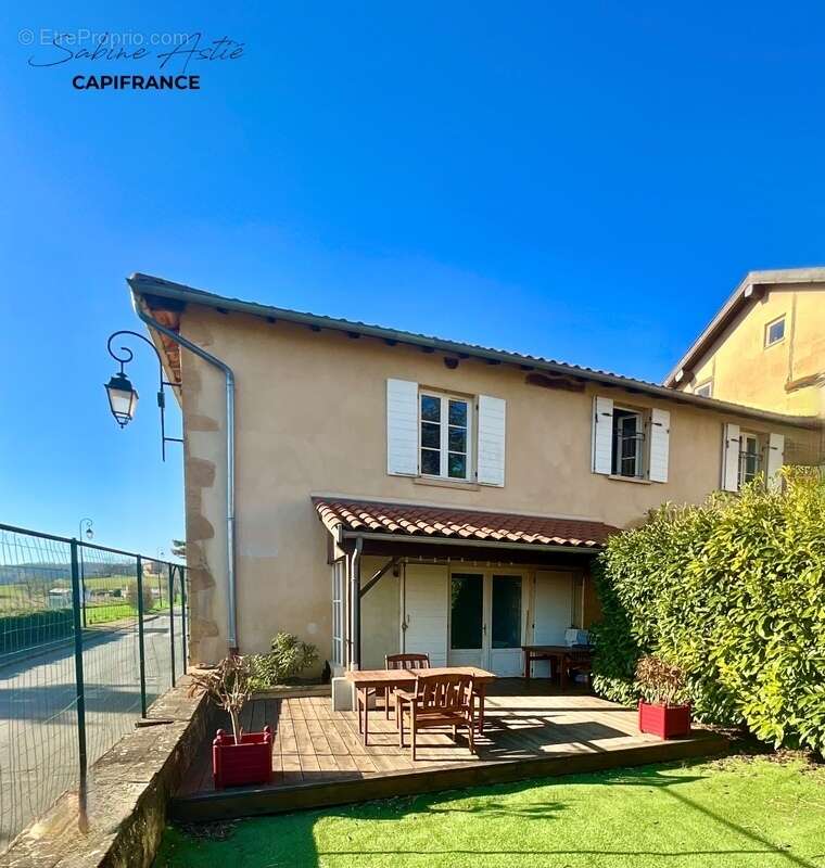 Maison à THEIZE
