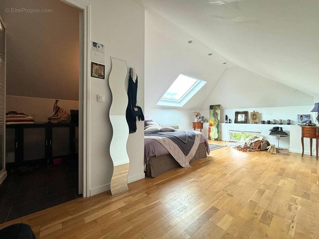 Maison à BRY-SUR-MARNE