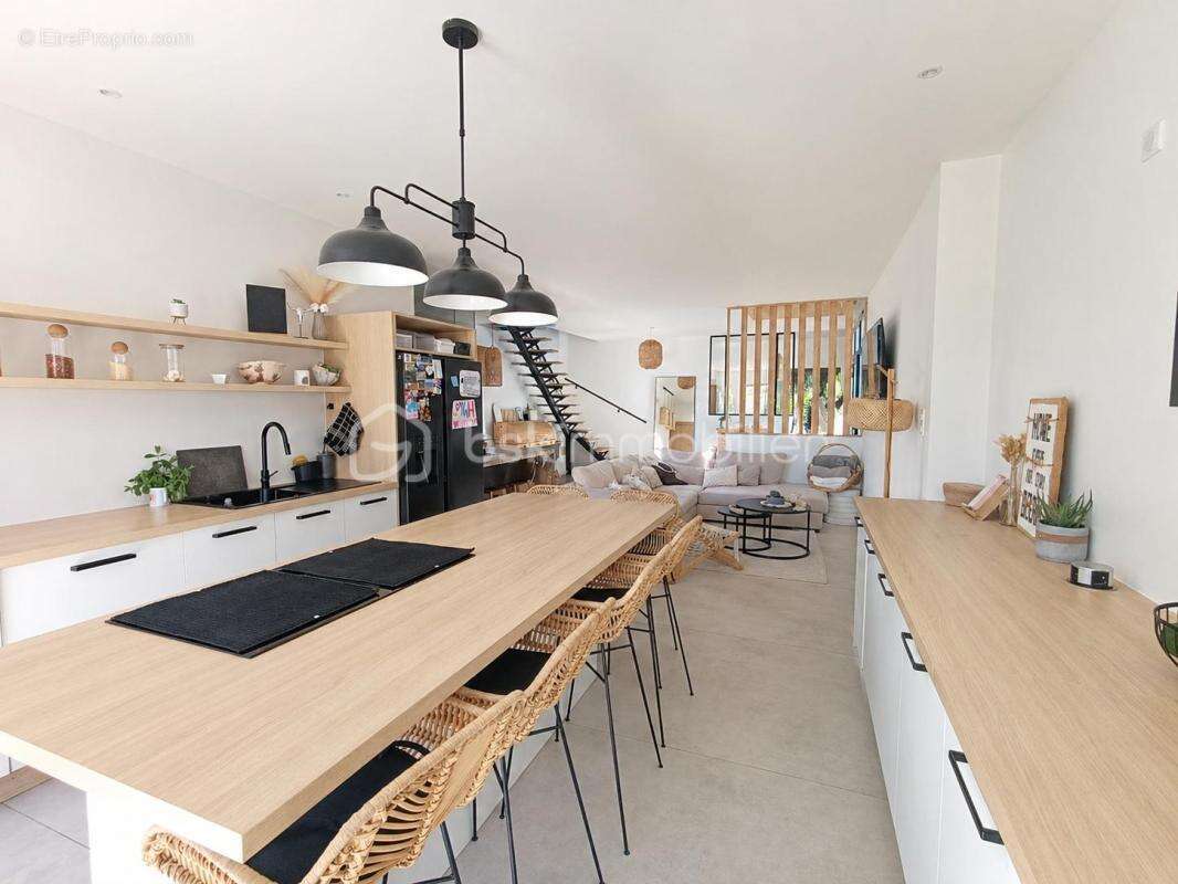Maison 5 chambres de 174 m² avec piscine - photo 3