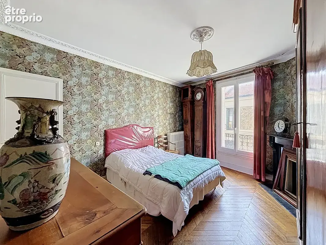 Montreuil, 400 metres du metro croix de chavaux, maison annees 30 avec veranda, sous-sol, jardin, remise et atelier - photo 3