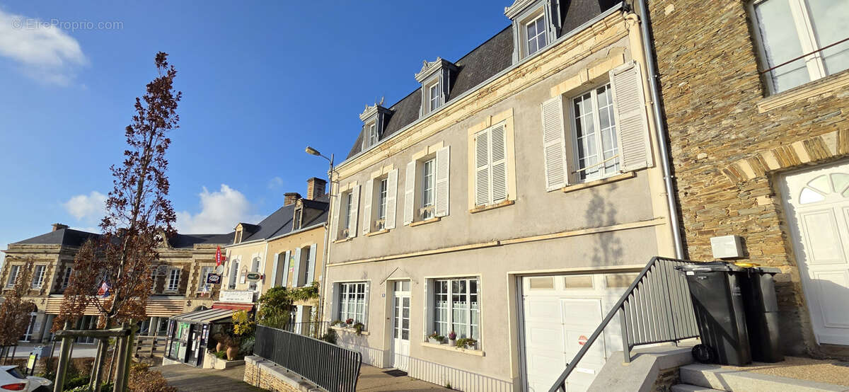 Maison à BALLEROY