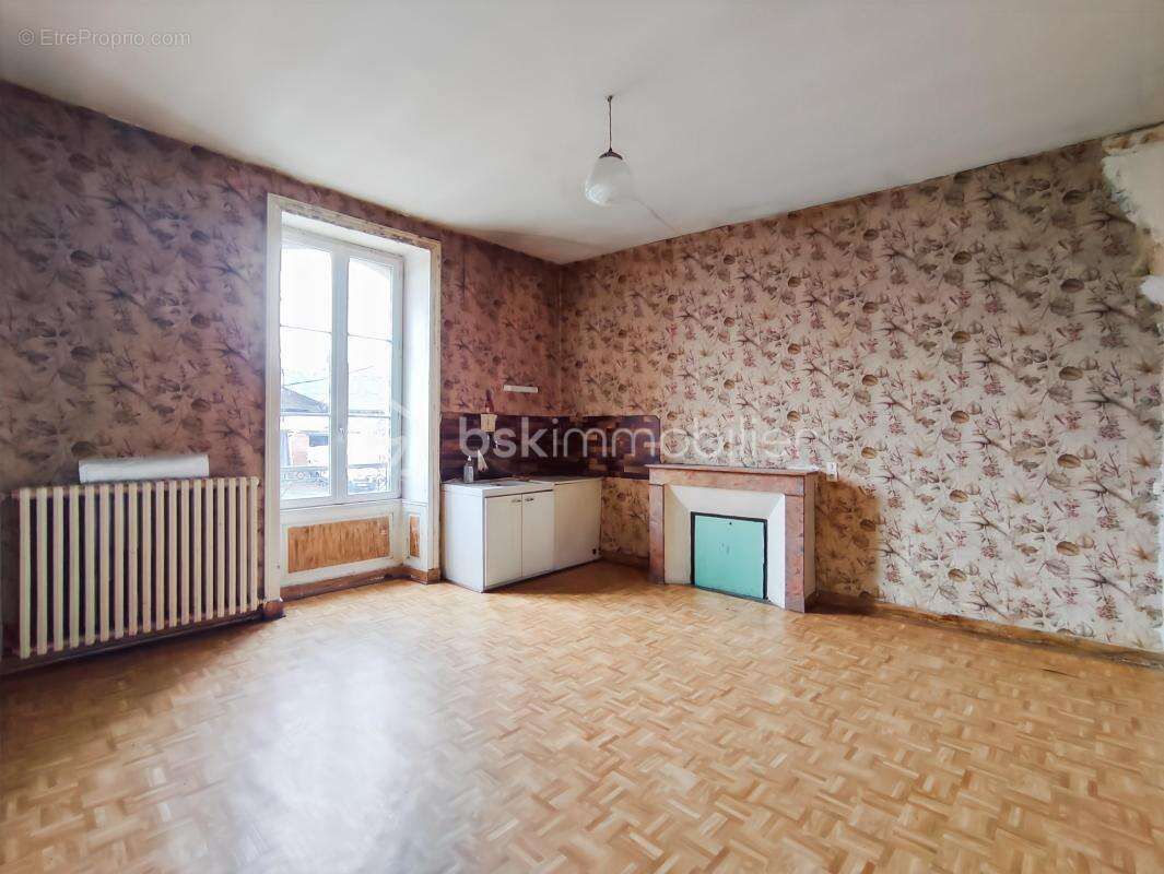 Maison à JANZE
