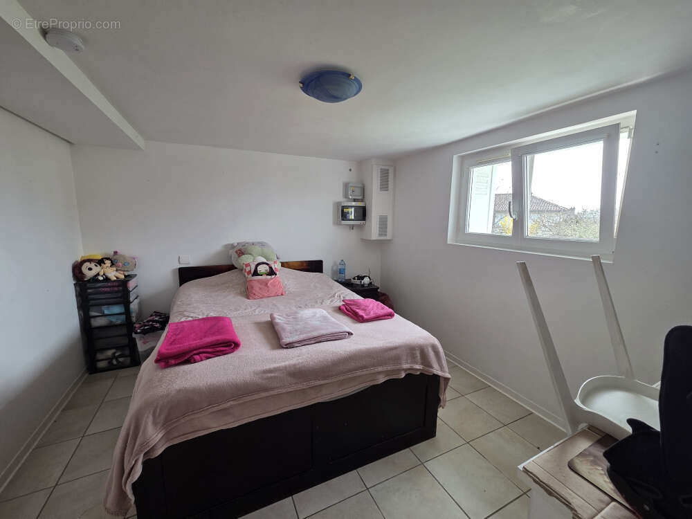 Maison à SAINT-JUNIEN