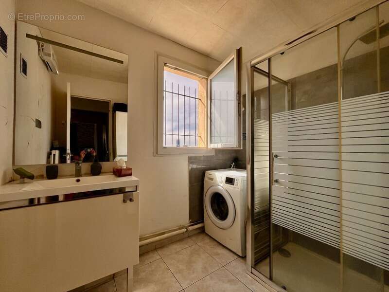 Appartement à MARSEILLE-14E