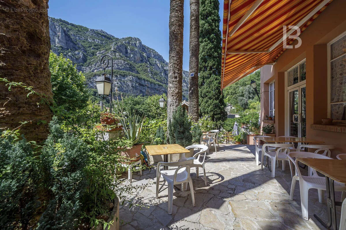 Maison à TOURRETTES-SUR-LOUP