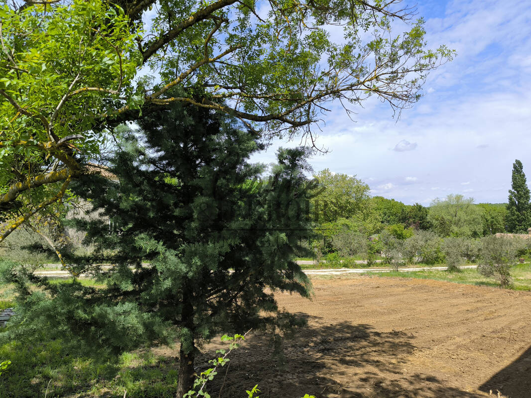 Terrain à UZES