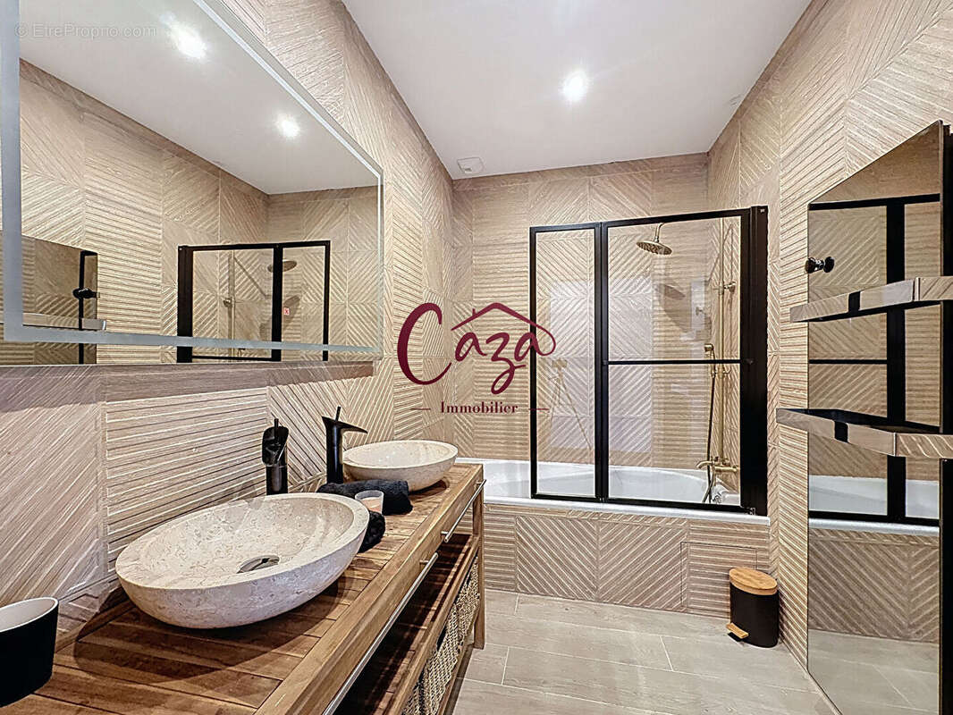 Maison à FARGUES-SAINT-HILAIRE