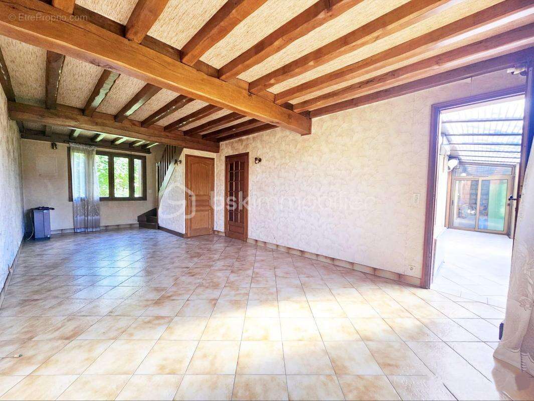 Maison à POILLY-LEZ-GIEN