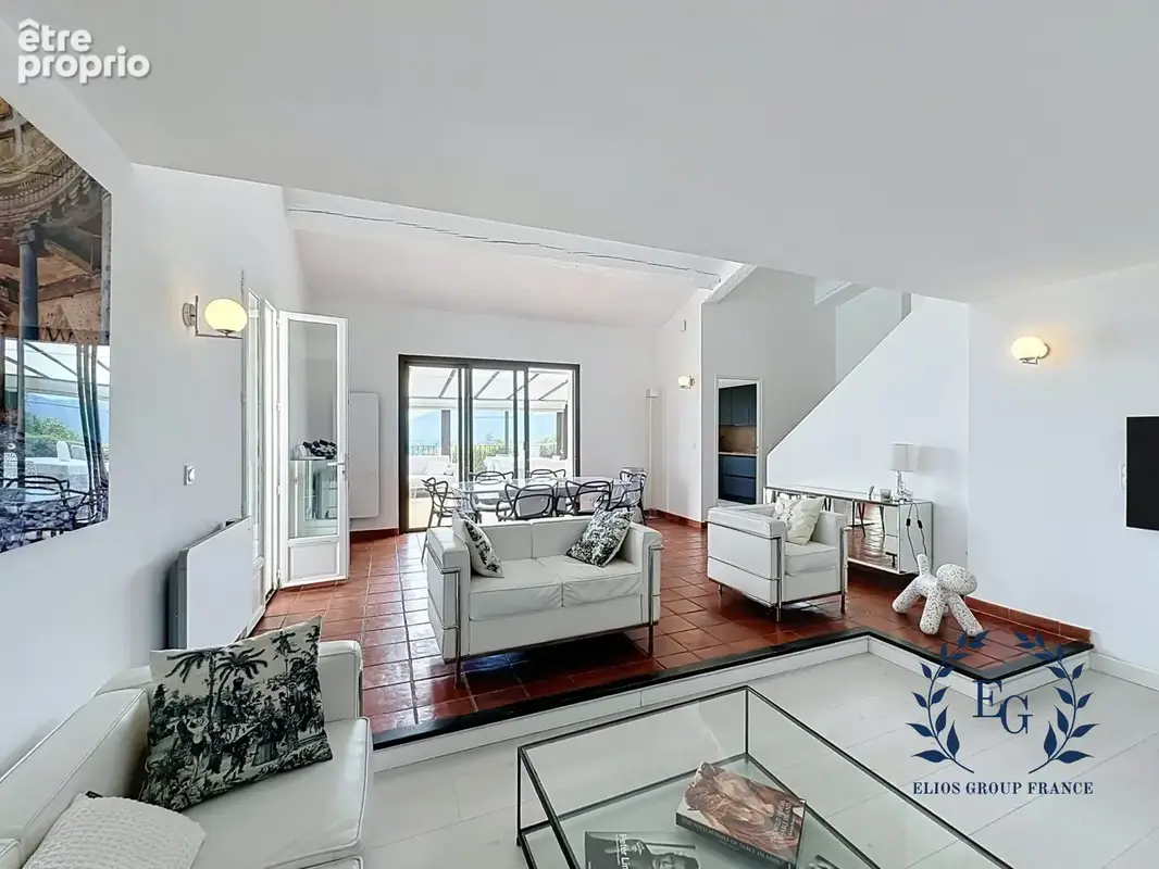 Maison 7 pièces 153 m² à vendre à Gareoult (83136) - photo 4
