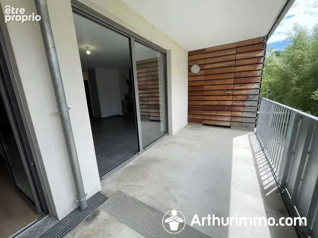Montbéliard – Appartement T2 récent avec grande terrasse et parking couvert - photo 6