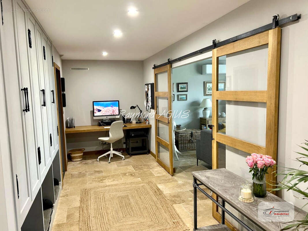 Maison à SAINT-EMILION